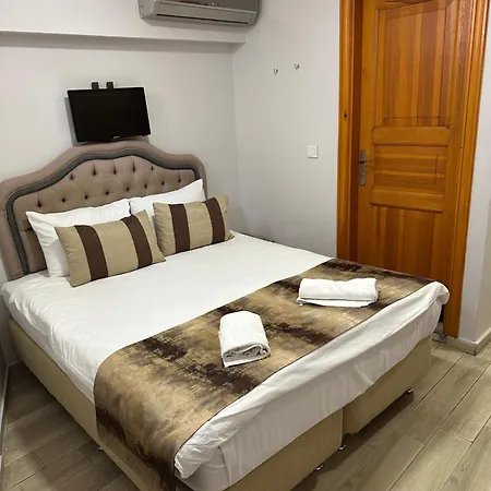 Tree House * イスタンブール