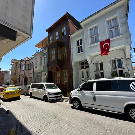 Tree House * Isztambul